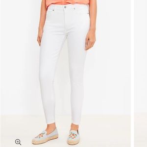 Loft Curvy Mid Rise Skinny Jeans in White- Size 31 (12)
